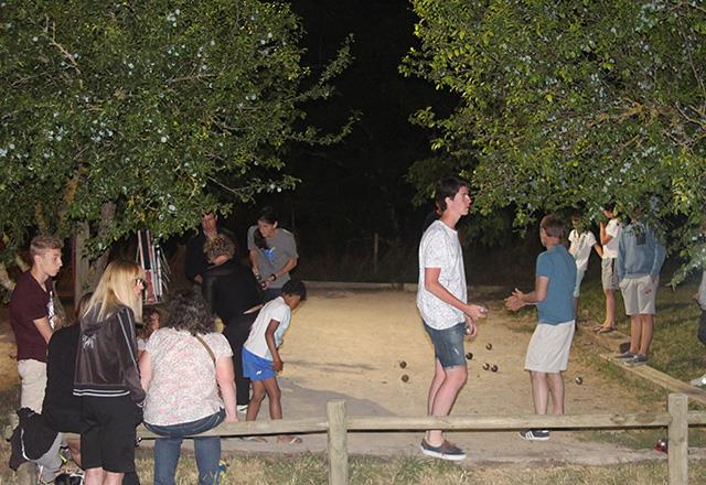 Concours de pétanque